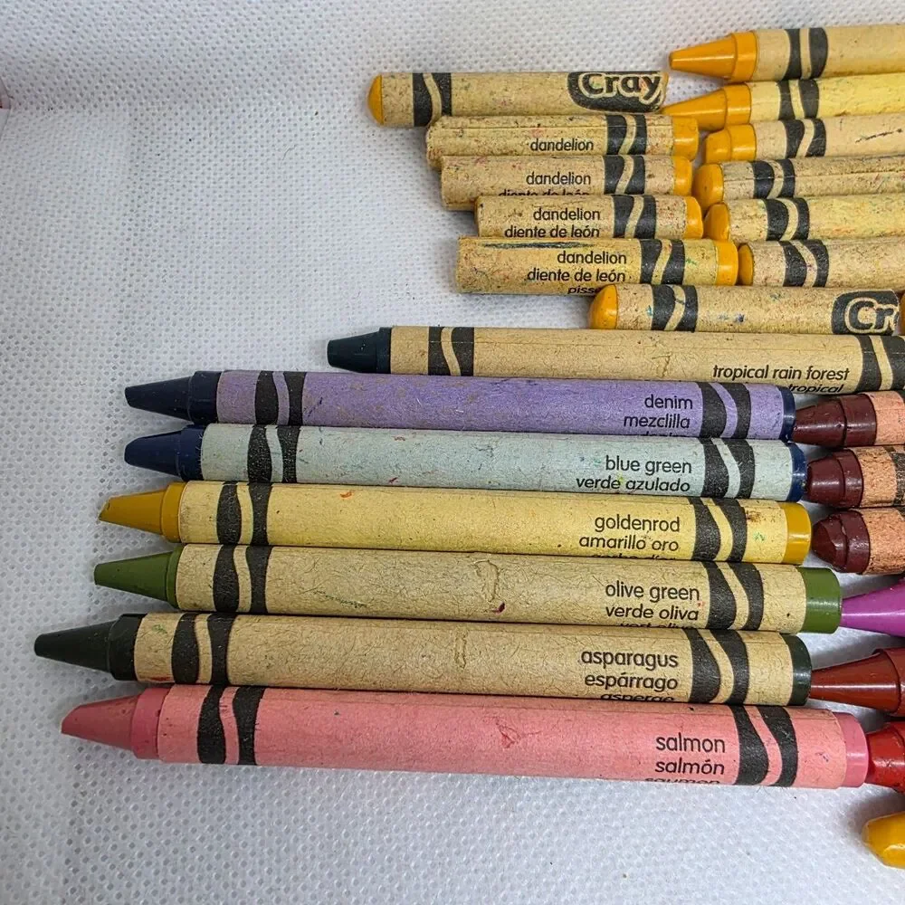 Lot Retired/Discontinued Crayola Crayons:Dandelion, Orange-Red, Indian Red &more